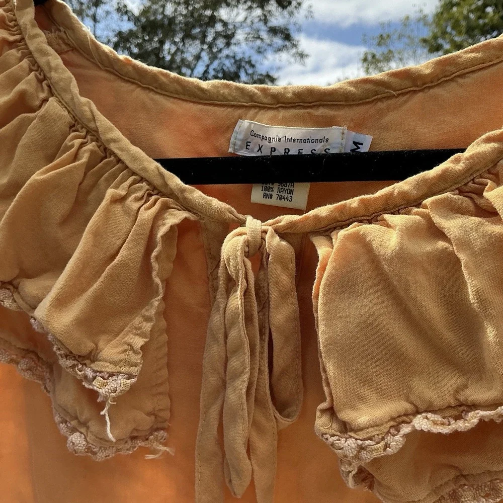 VTG  Compagnie Internationale Express Ruffle Neck Blouse Women's M Peach - Picture 2 of 12